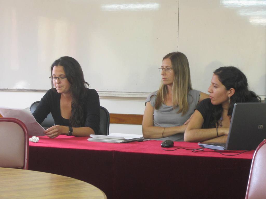 Becarias del GEICOM.
